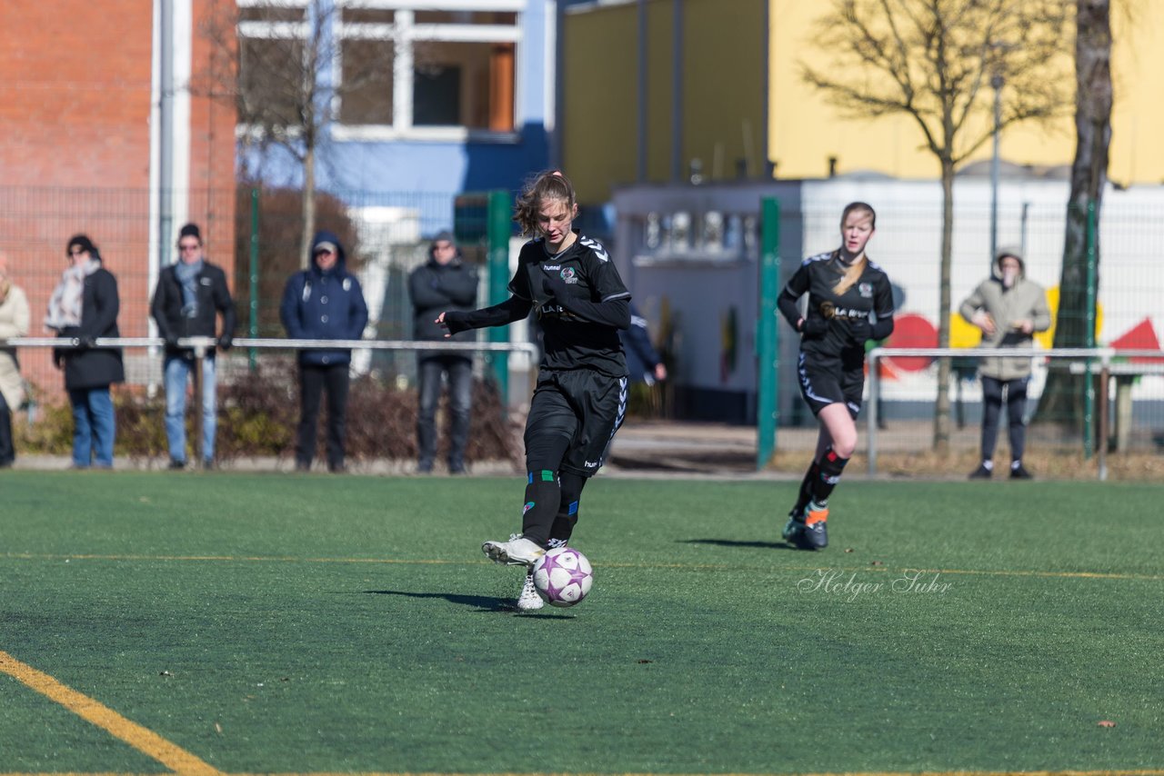 Bild 403 - B-Juniorinnen Halbfinale SVHU - Holstein Kiel : Ergebnis: 3:0